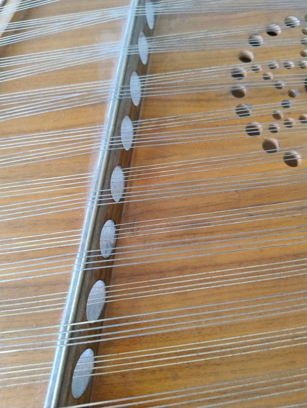 Strumenti musicali: Chromatisches Salzburger Hackbrett – Usato da Lichtensteig venduto da ubest 4