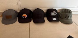 Verschiedene Caps Snapback