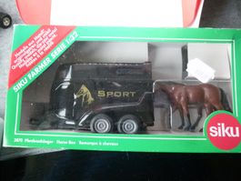 SIKU - Pferdeanhänger mit Pferd  - Anhänger = 13cm  ! OVP