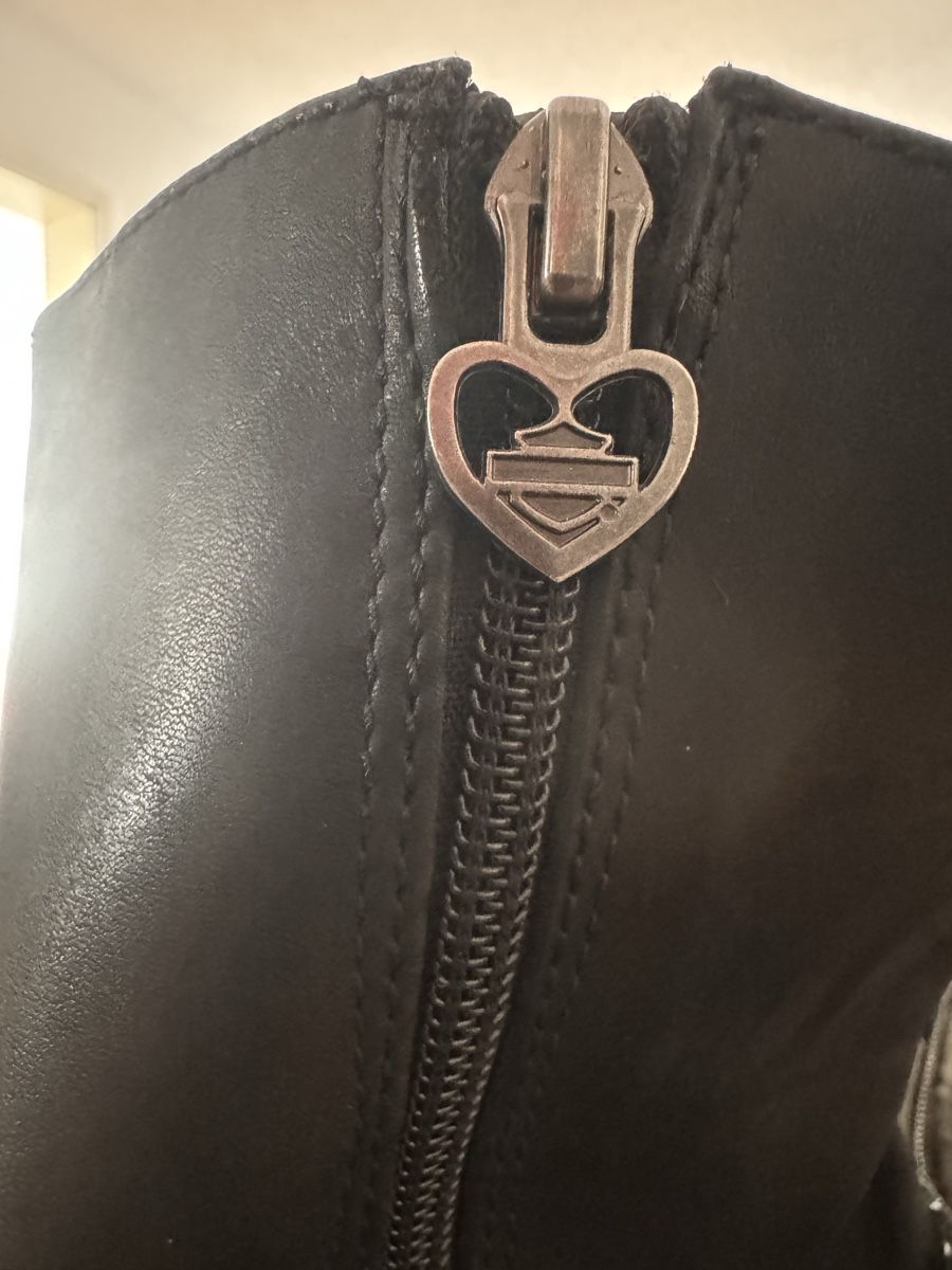 Harley-Davidson Scarpe da donna: Harley Davidson Lederstiefel Gr.40 – Nuovo (secondo la descrizione) da Brunnen venduto da Skyline89 7