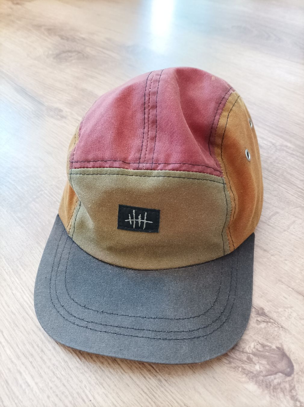 Copricapi, berretti & cappellini: Casquette 5 panels CAPTN-CROP – Usato da La Chaux-de-Fonds venduto da AbsintheBilly