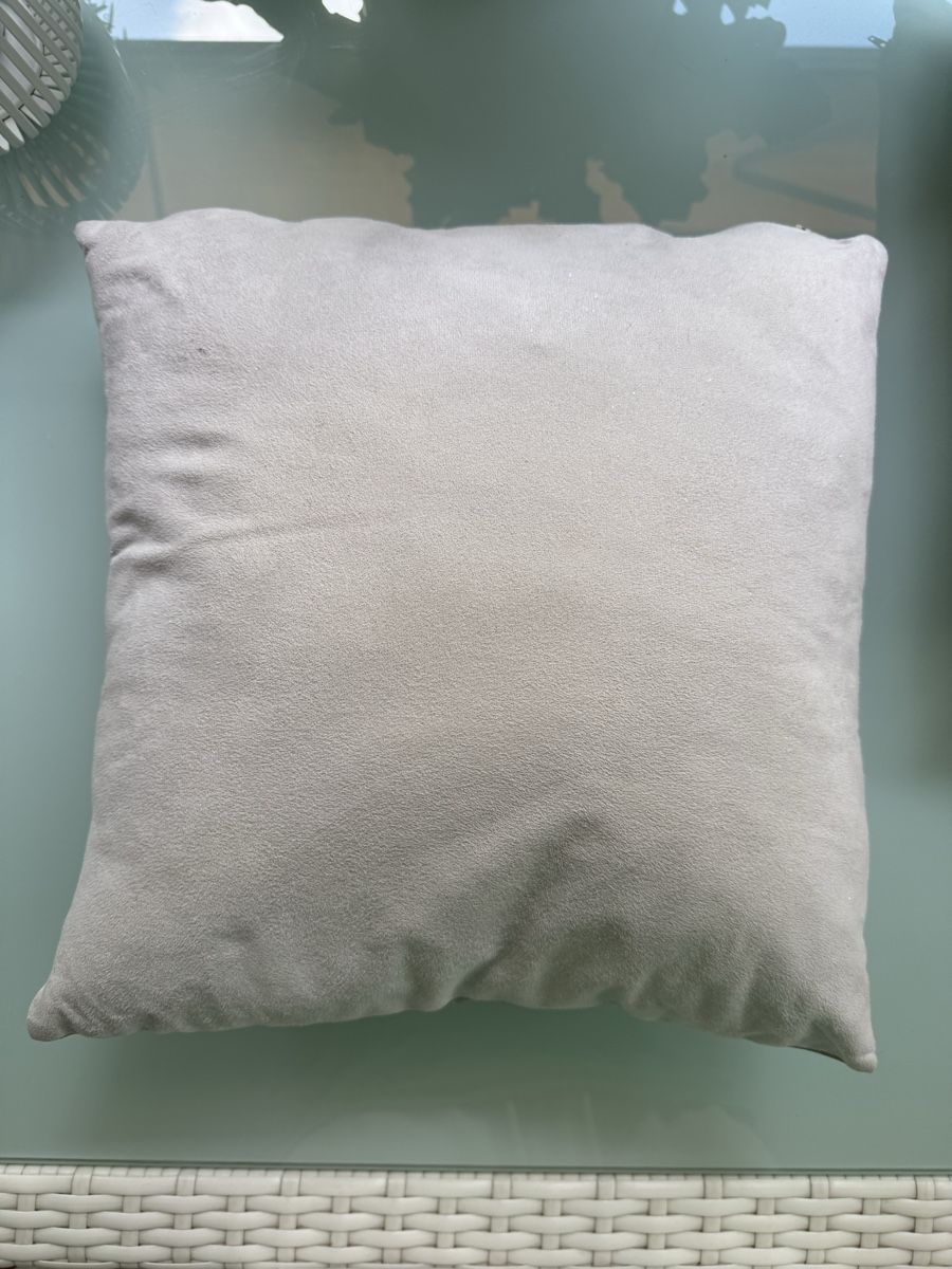 Cuscini: Kissenhülle mit Glitzer effekt, beige – Usato da zürich venduto da Bailey17 4