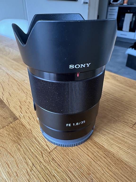 Obiettivi: Sony FE 35mm f/1.8 – Usato da Morges venduto da Sachadipoi2