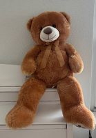 Riesiger Plüschteddy
