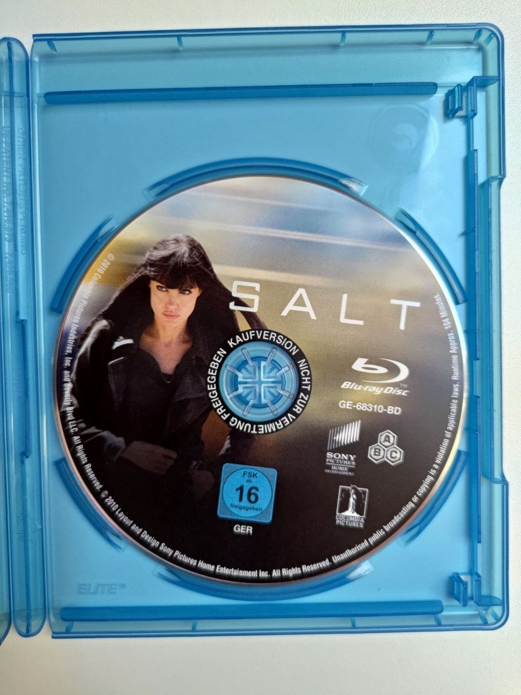 Alle DVDs: SALT – Gebraucht aus Liestal von Kratzilla 1
