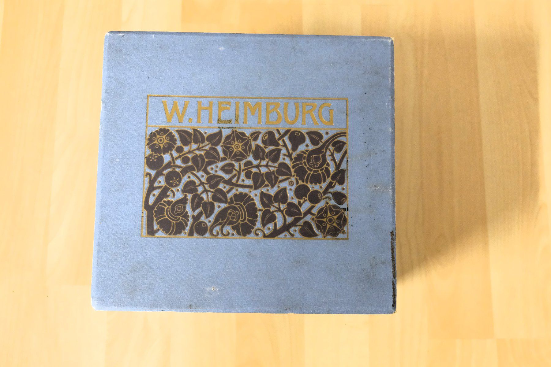 Dosen: Jugendstil-Schachtel – Gebraucht aus Gretzenbach von Grezzo
