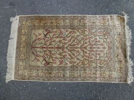 Rarität ++ Alter Seiden-Teppich aus Persien