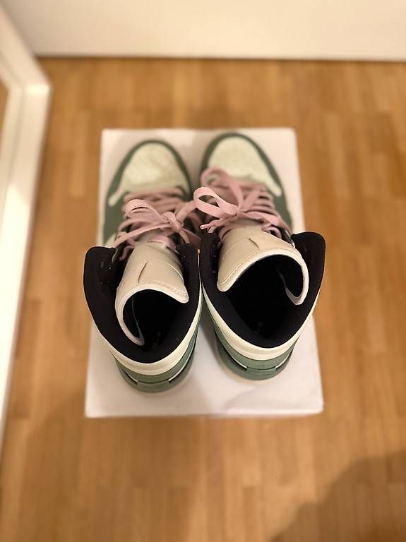 Jordan Scarpe da uomo: Air Jordan 1 Mid SE Dutch Green – Usato da Bussigny venduto da jam_kd2f 2