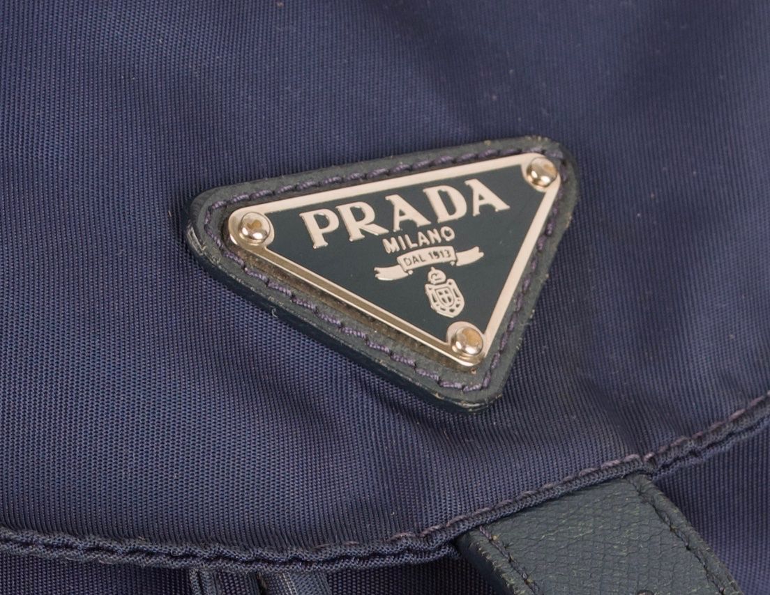 Prada Zaini: Auth PRADA Nylon leather drawstring backpack blue. – Usato da Lausanne venduto da Lamedusac 5