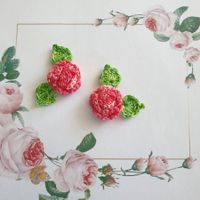2 Stk. Mini Rosen+4 Blätter gehäkelt (uncinetto crochet) 782