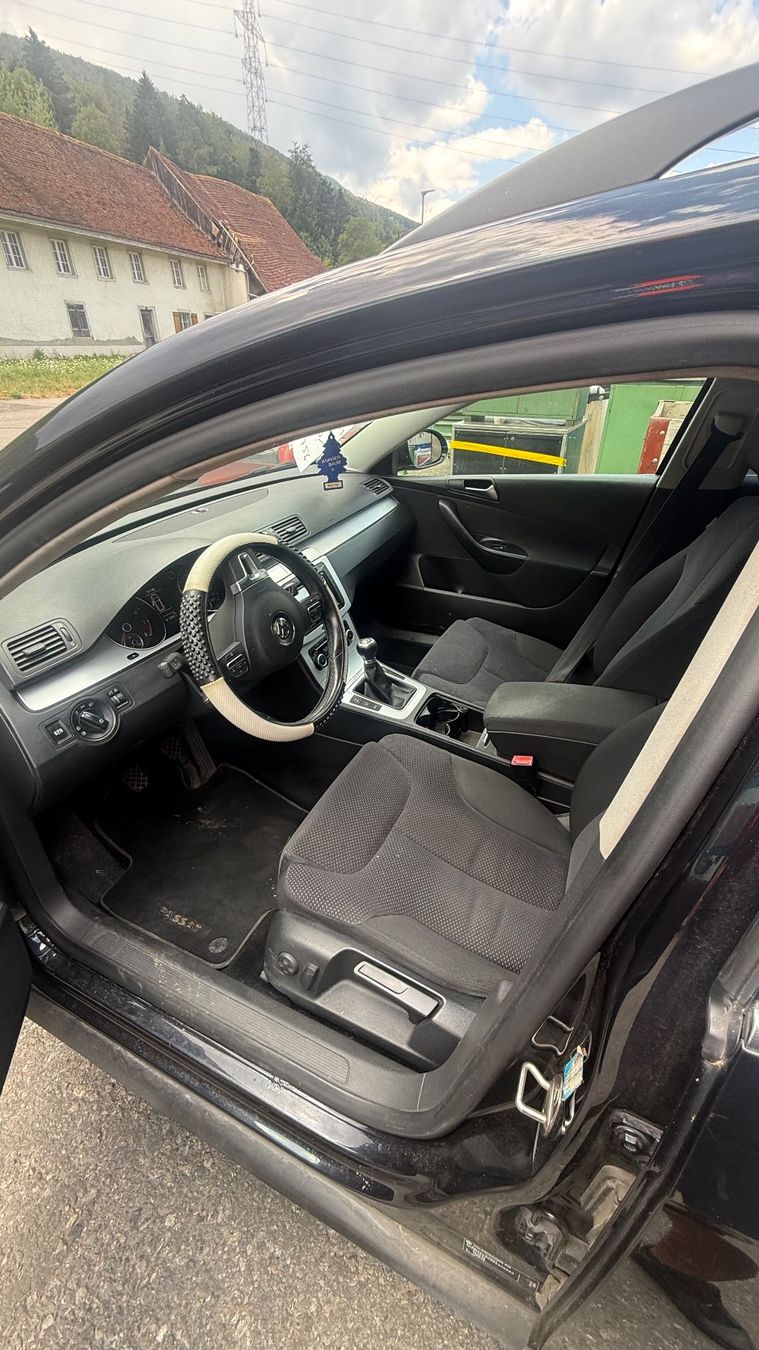 VW Autos: Passat – D'occasion à Aedermannsdorf par sam_9kng 4