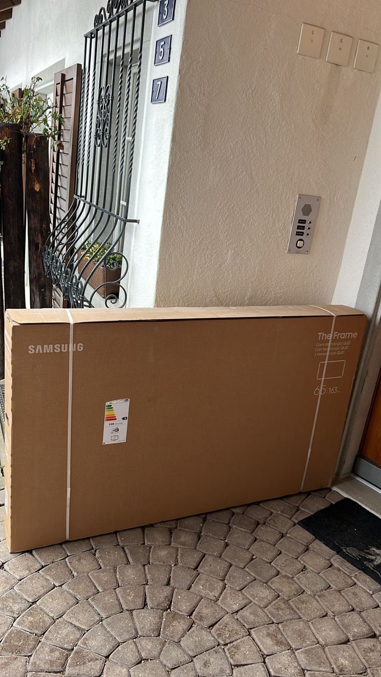 Samsung Televisori: SAMSUNG The Frame 65Zoll QE65LS03FAU – Nuovo e nell'imballaggio originale da Hombrechtikon venduto da SPS-Liquidationen 1