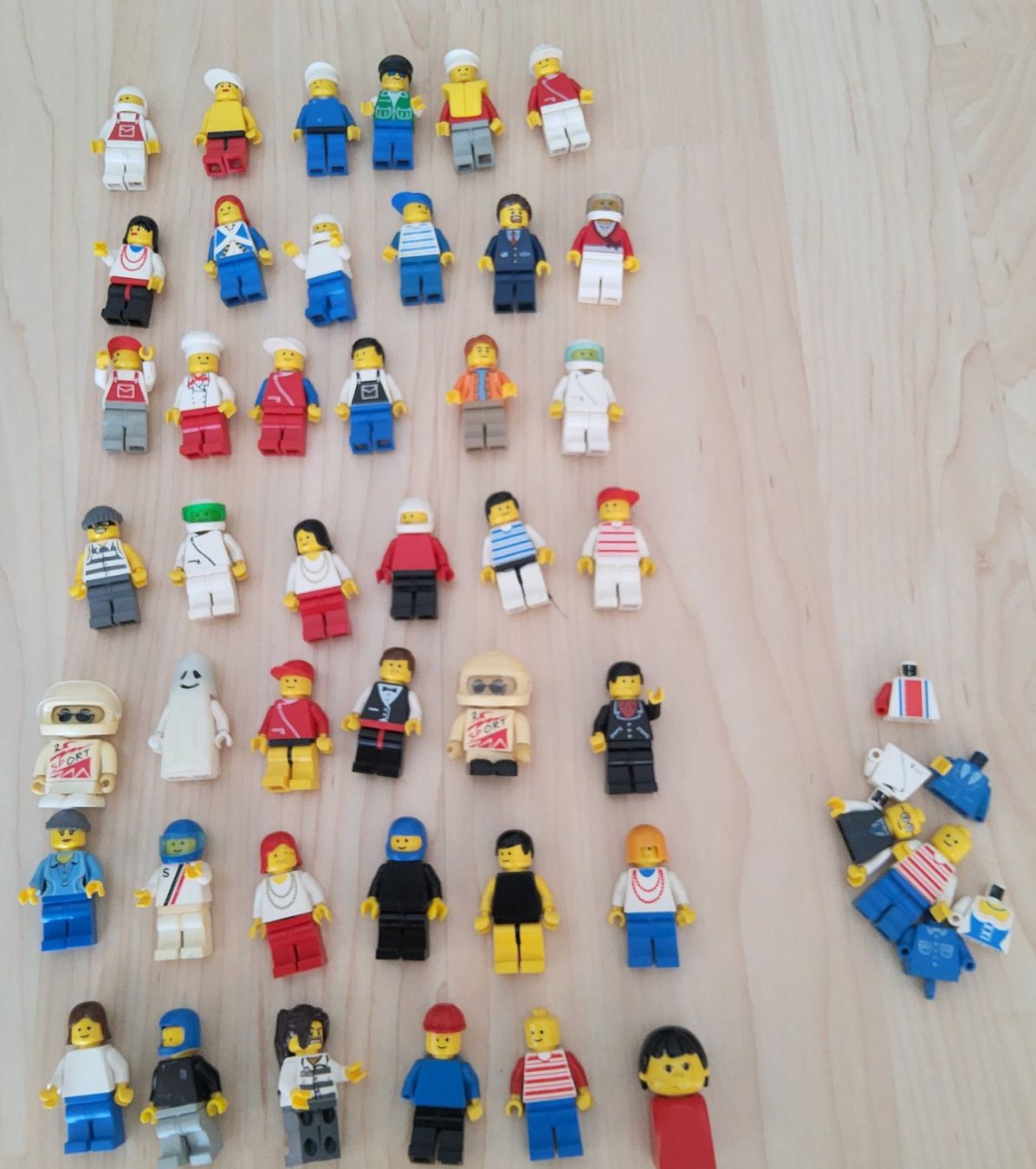 Lego Giocattoli: Viele Lego Figuren – Usato da Diegten venduto da ayla2009