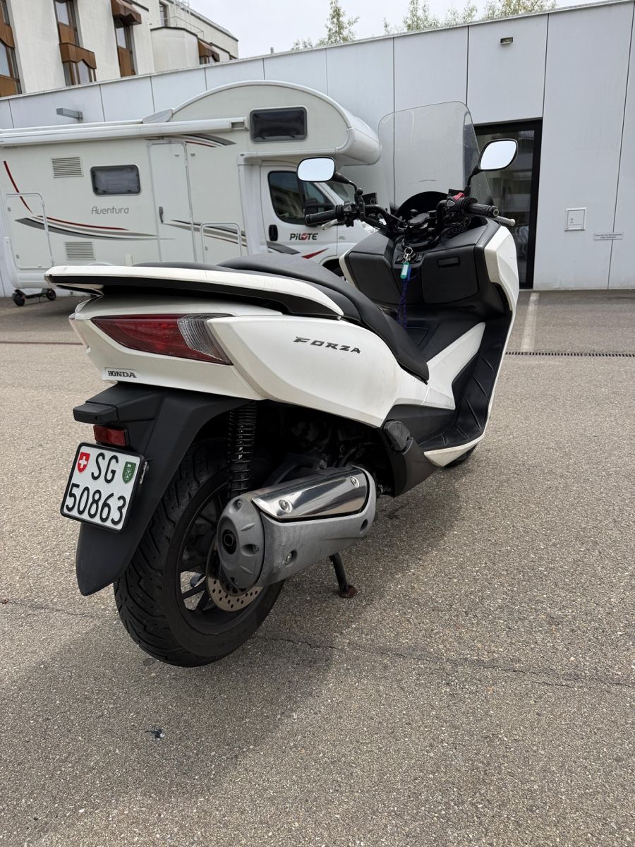 Honda Strada: Honda Forza 300 – Usato da Gossau SG venduto da jakob5.342 3