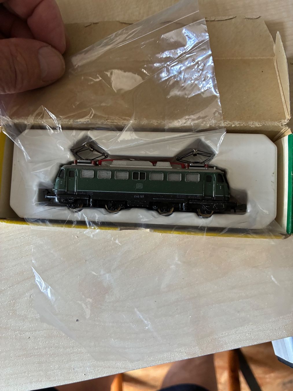 Trix Modellini di ferrovie: Minitrix 2932 Electric Zugwagen im Originalkarton – Usato da Hofstetten ZH venduto da Qwertz3 2
