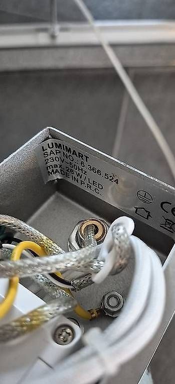 Lampadari & plafoniere: Lumimart dimmbare LED Pendelleuchte – Usato da Adlikon venduto da RiD94 3