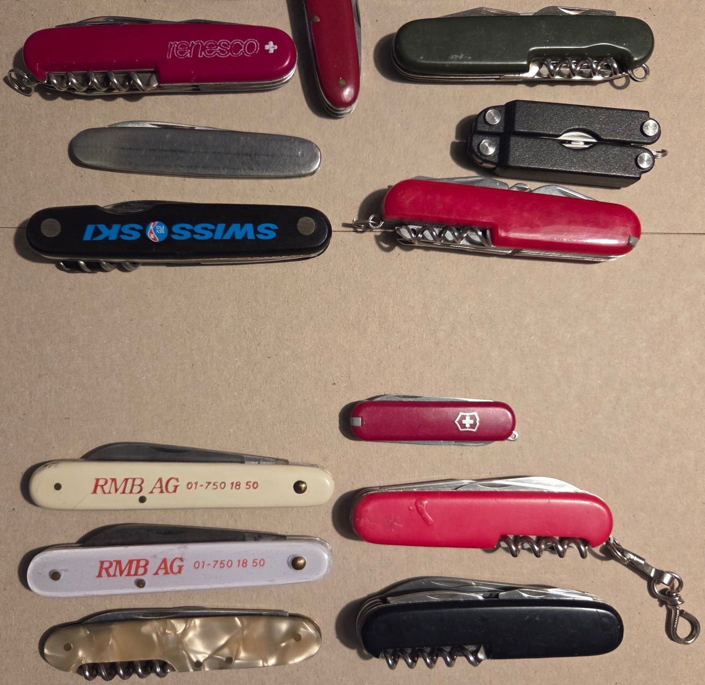 Victorinox Couteaux de poche: Konvolut Diverse Sackmesser – D'occasion à Gossau SG par tenerife11 2