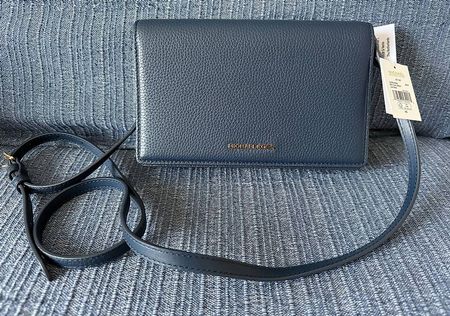 Neue, originale dunkelblaue Michael Kors Jet Umhängetasche