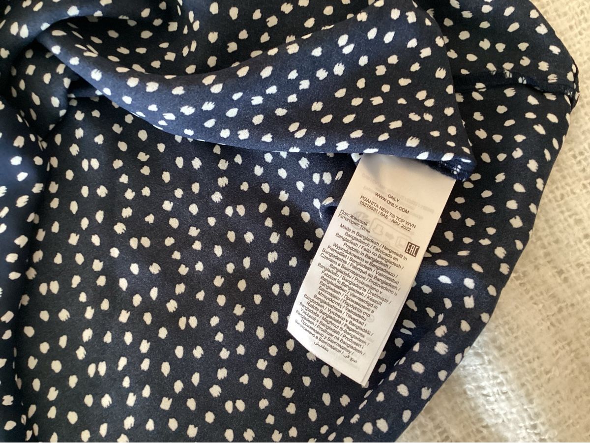 Camicette: Sommerliche Bluse mit Pünktchen, Grösse M – Usato da Cham venduto da Lanza08 1