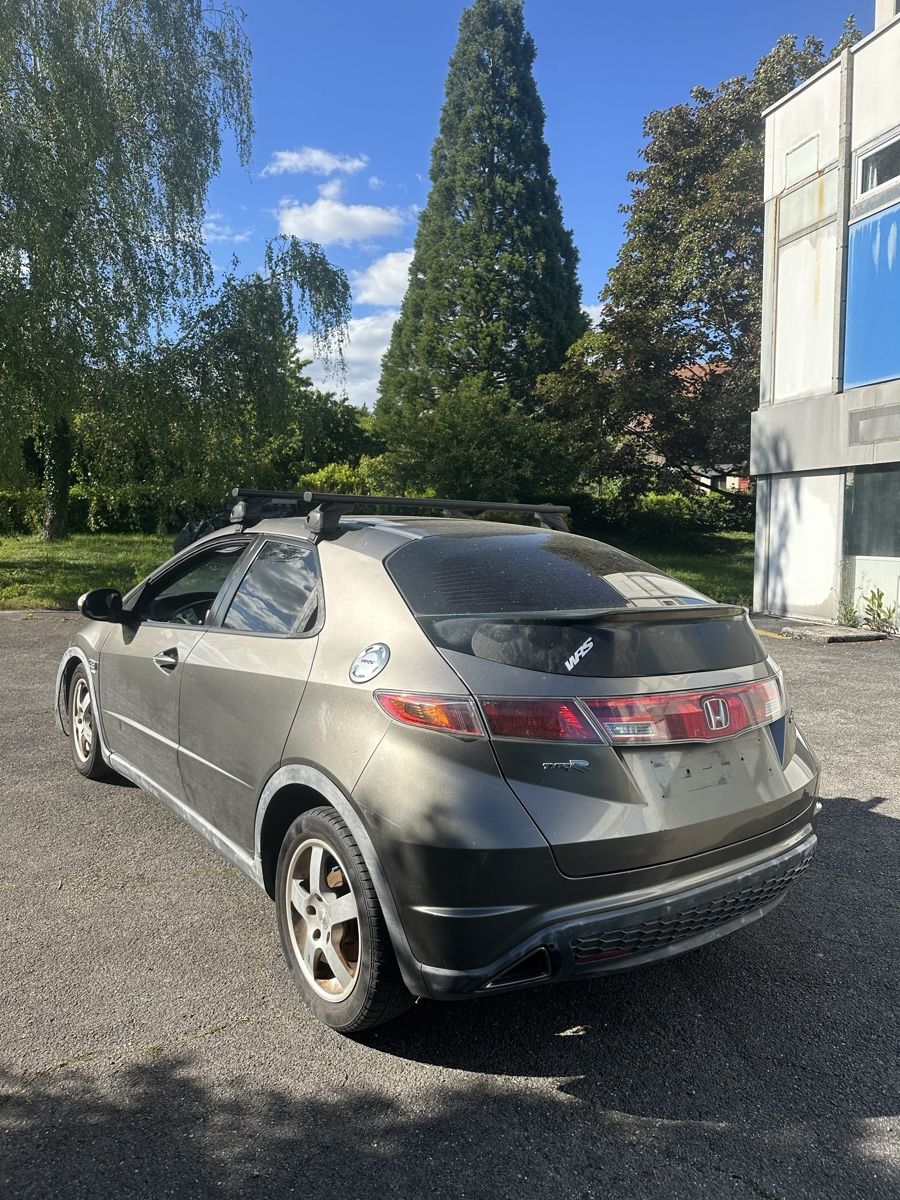 Honda Autos: Honda Civic 1.8 – D'occasion à Gals par aya_p7pd 5