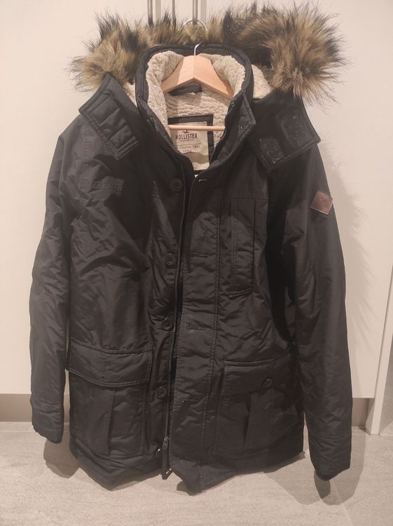 Hollister the coastal store trail parka