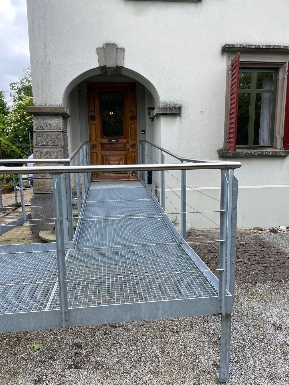 Auffahrrampen: Modulare Rampe mit Handlauf – Gebraucht aus Zumikon von  4