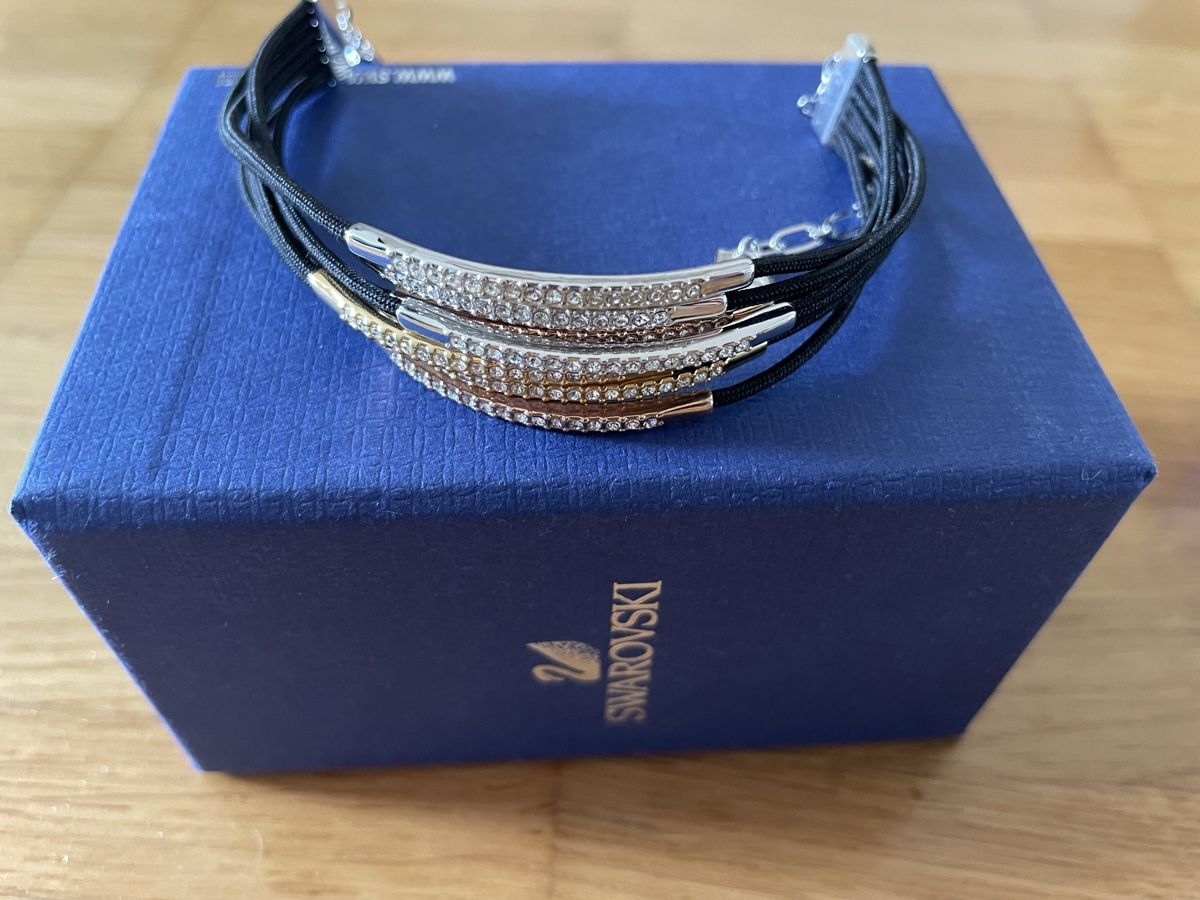 Swarovski Armbänder & -reifen: Swarovski Armband – Gebraucht aus Moosseedorf von kordi01