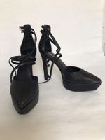Schwarze hohe Pumps, Grösse 42, neu, mit Fesselriemen