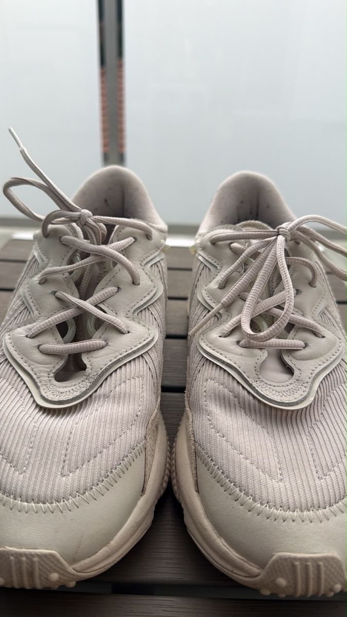 Adidas Scarpe da uomo: Baskets Adidas OZWEEGO beige taille 43.5 – Usato da Boudry venduto da mat_zn57 5