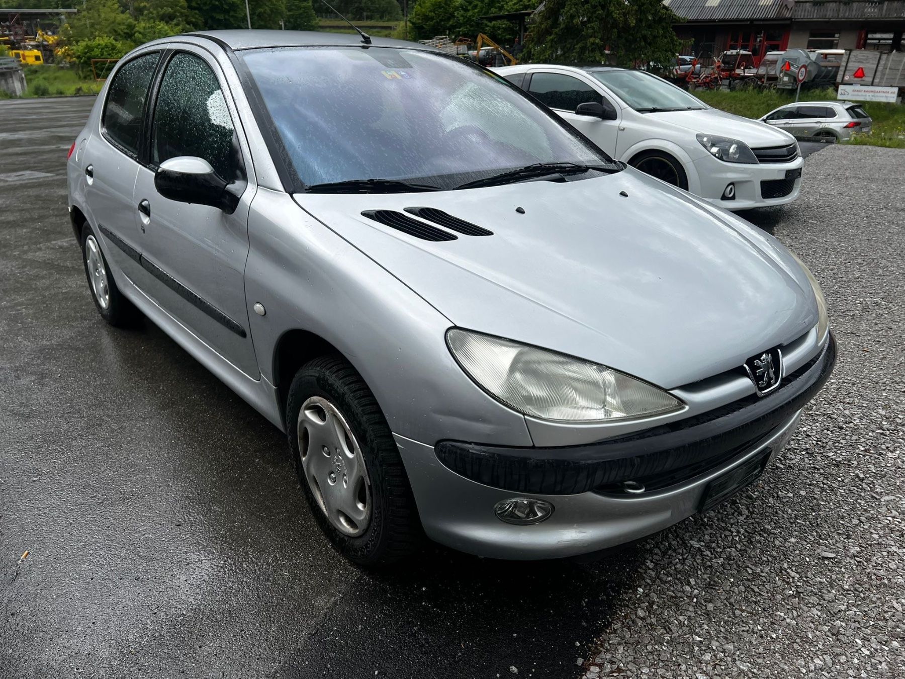 Peugeot Automobili: Peugeot 206 – Usato da Wimmis venduto da Incar_GmbH 1