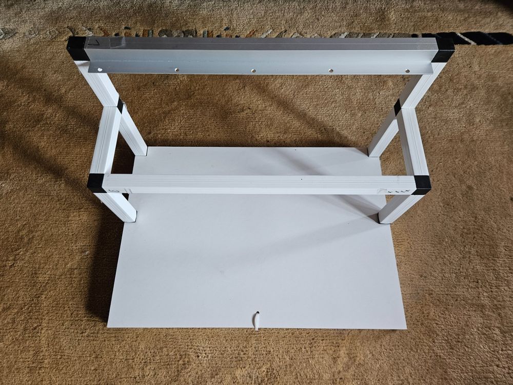 Coin Miner: Hochwertiges Mining Rig inklusive Riser und Zubehör – Usato da Lichtensteig venduto da ROBB_077 3