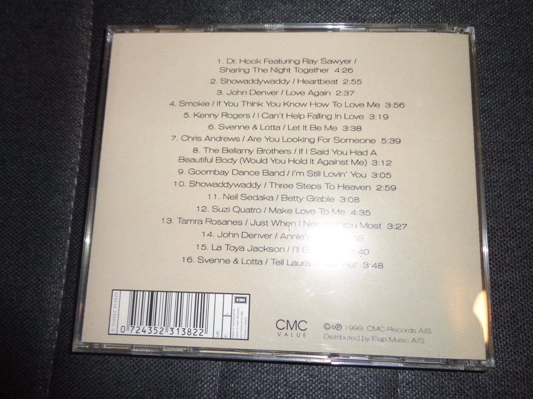 CD: Endless Love - 16 Great Love Songs CD – Usato da Olten venduto da Disc-Ausverkauf 1