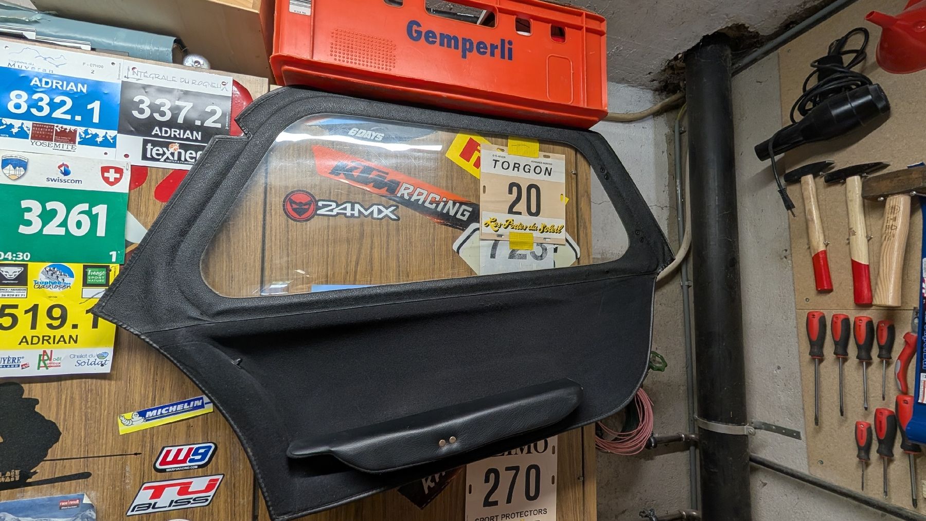 Caterham Tutti pezzi di ricambio auto: caterham sidescreen türen orginal SV – Usato da Guttet-Feschel venduto da Misterblue 4