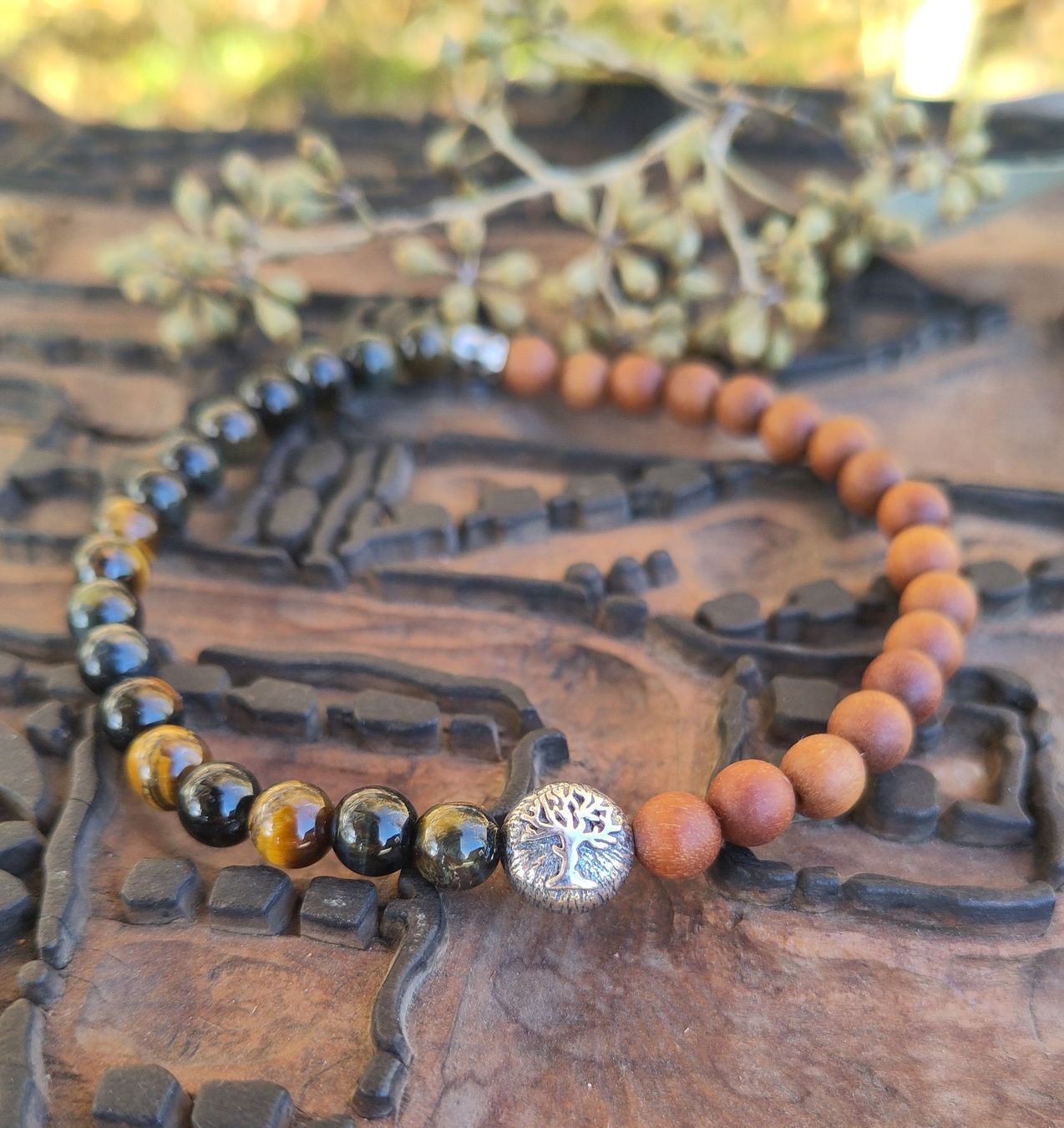 Bracciali & Braccialetti: Elastisches Männerarmband Tigerauge Sandelholz Silber – Nuovo e nell'imballaggio originale da Lauperswil venduto da Naturhandwerk 1