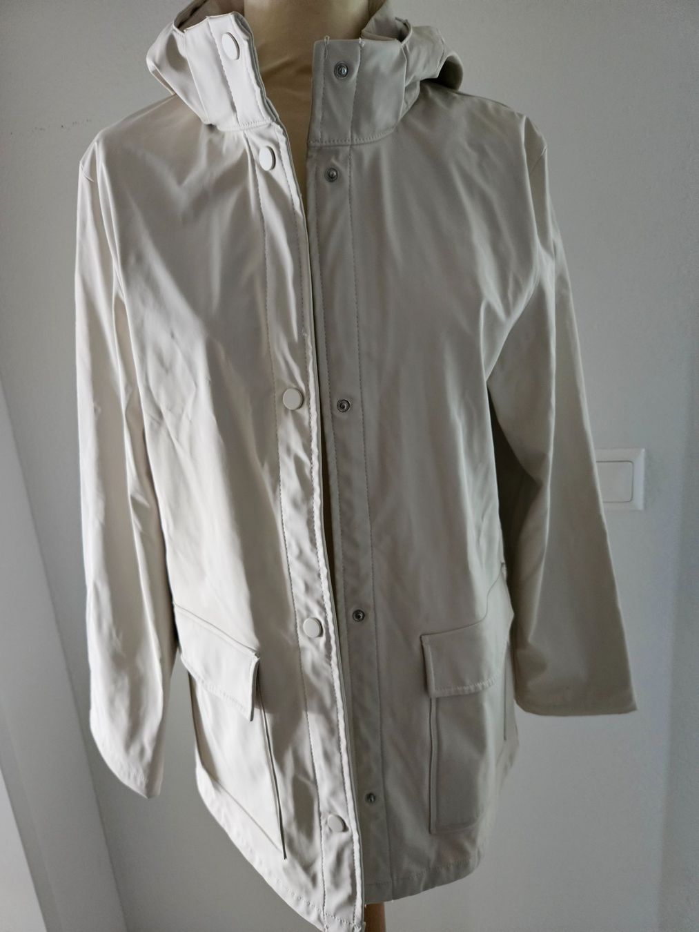 H&M Giacche & Cappotti: MÄDCHEN REGENJACKE VON H&M – Nuovo (secondo la descrizione) da Root venduto da LifestyleAccessoires 4