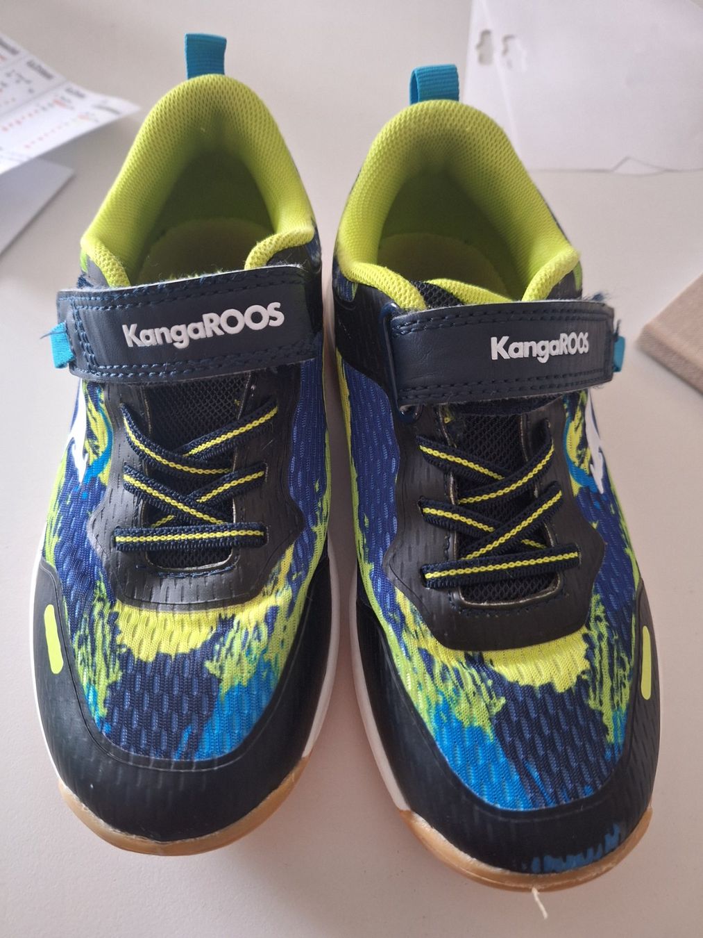 Schuhe für Jungen: Hallenschuhe Grösse 32 Kangaroos – Gebraucht aus Herrliberg von linavogt