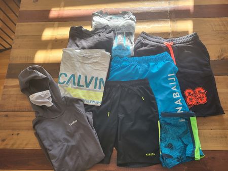 Lot de 13 habits garçon taille 144-146