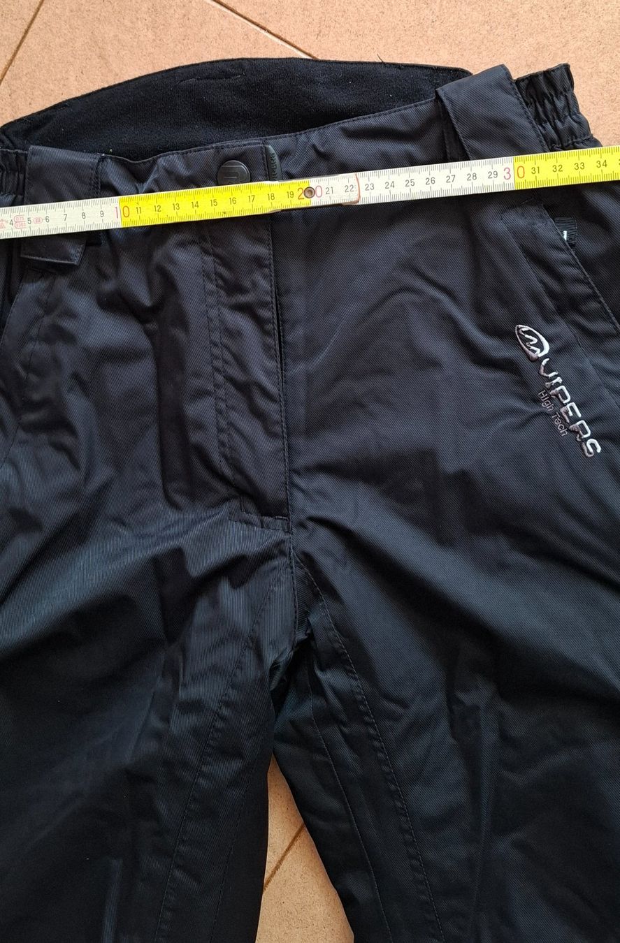 C&A Pantaloni: Skihose Rodeo  schwarz 146/152 – Usato da Thun venduto da lede 5