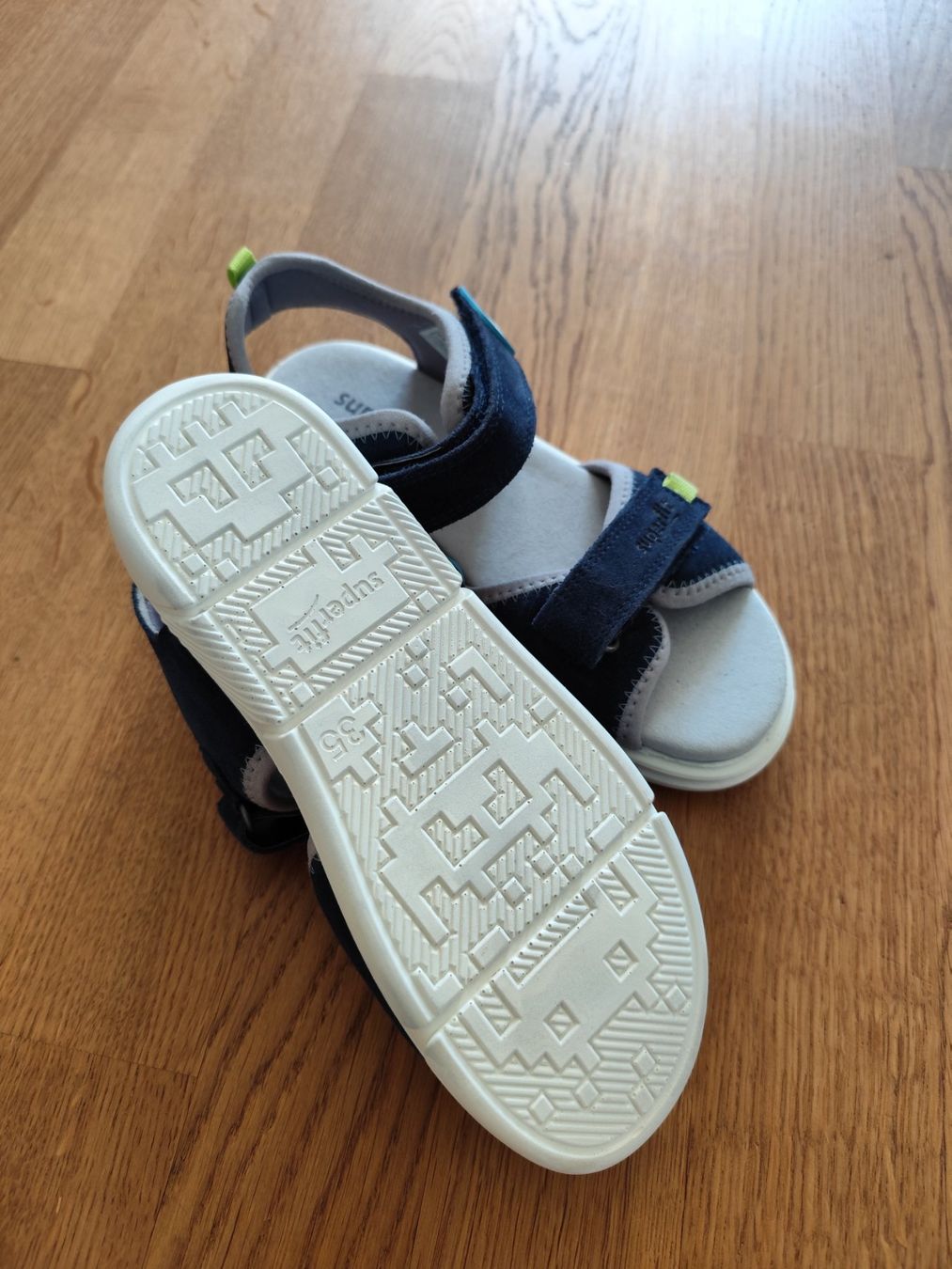 Superfit Scarpe da uomo: 2 Paar Superfit Sandalen Gr.35 – Usato da Rain venduto da karinschka01 1
