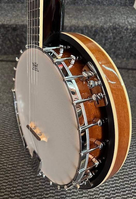 Strumenti musicali: Banjo GEWA 5-String Sunburst High Gloss with Case – Usato da Morges venduto da GvnMusic 2
