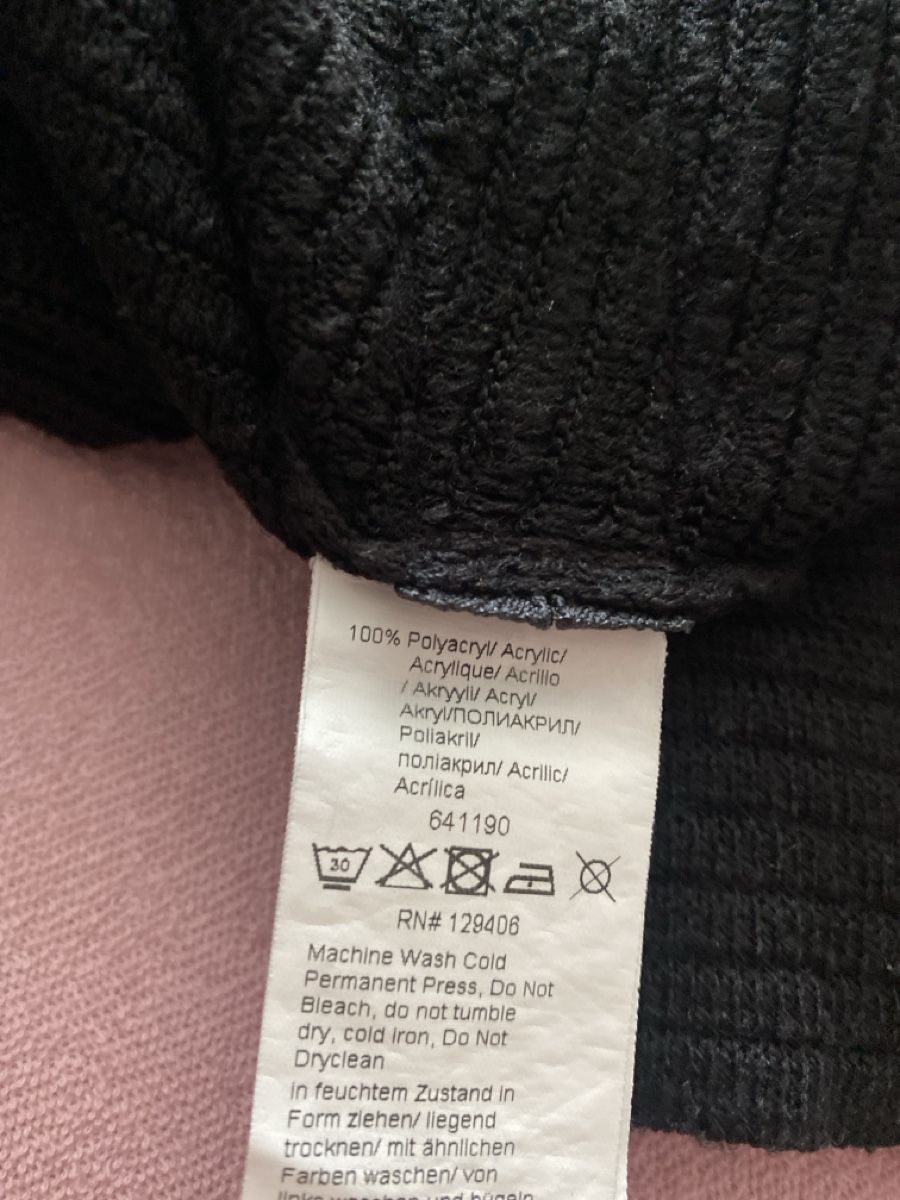 Pullover & Sweatshirts: Bodyflirt Pullover schwarz Kragen Grösse M – Gebraucht aus Alpnach Dorf von melbb 3