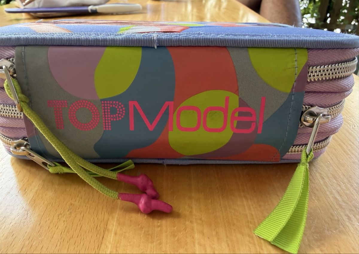 Astucci : Schuletui von Top Model – Usato da Dornach venduto da lavieenroses 1