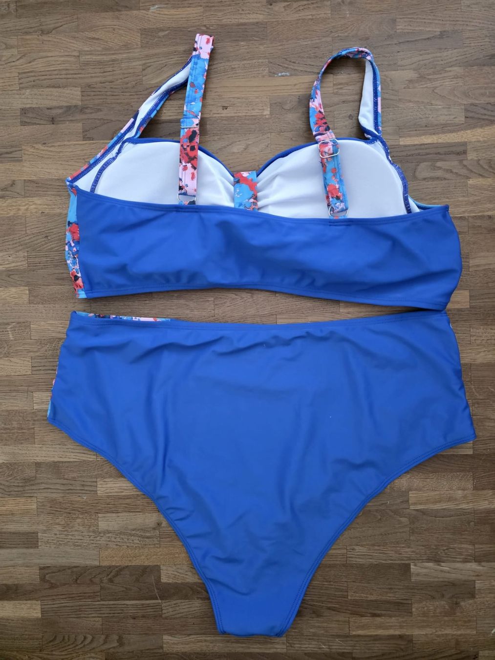 Costumi da bagno & Bikini: Wunderschöner Bikini NEU Gr. 5XL ca. Cup 110 D – Nuovo e nell'imballaggio originale da Bennwil venduto da fawag 1