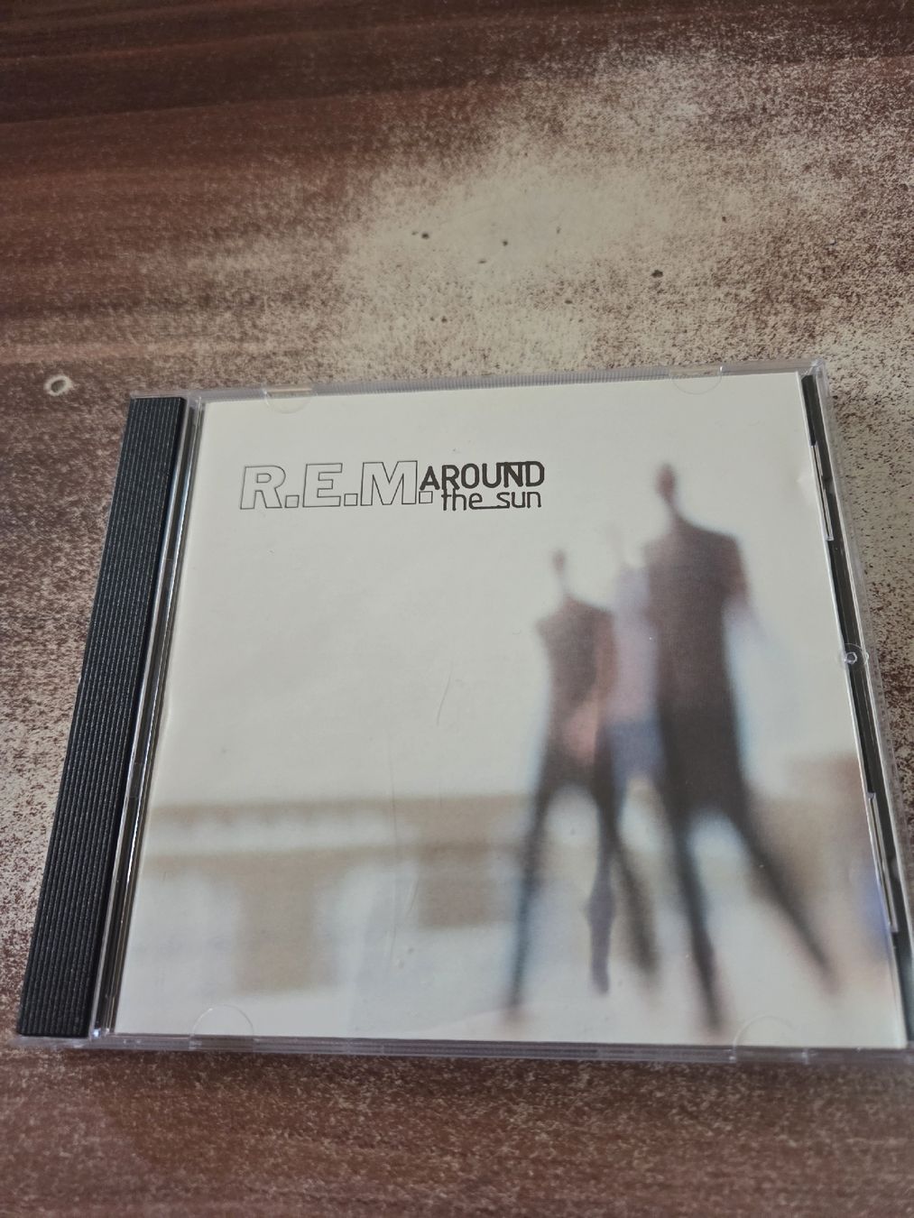 CD: R.E.M. - Around The Sun – Usato da Wattenwil venduto da Mage66
