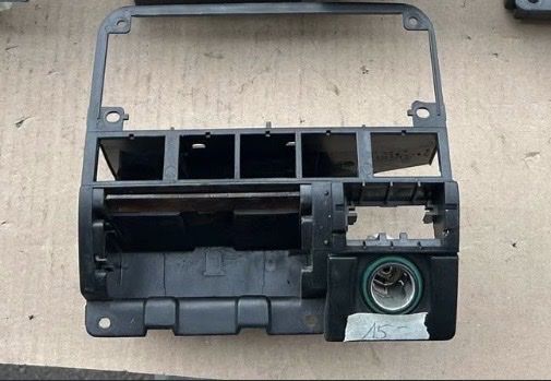 Volkswagen Tutti pezzi di ricambio auto: Tableau de bord VW golf 3  – Usato da Muraz (Collombey) venduto da Wolfdog1978 8