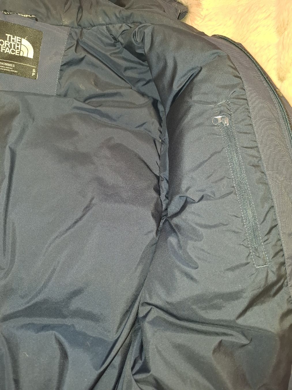 North Face Jacken: Veste The North Face Gotham Bomber Taille S – Neu (gemäss Beschreibung) aus Le Locle von QUALI-PRIX 4