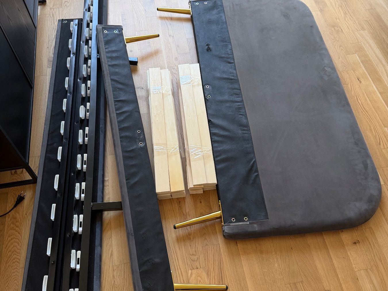 Betten: Bett 140x200 – Gebraucht aus Zug von pav_q5f7 9