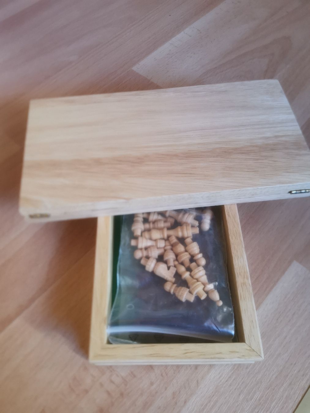 Giochi: Schachbrett – Nuovo (secondo la descrizione) da Grenchen venduto da BR2358 3