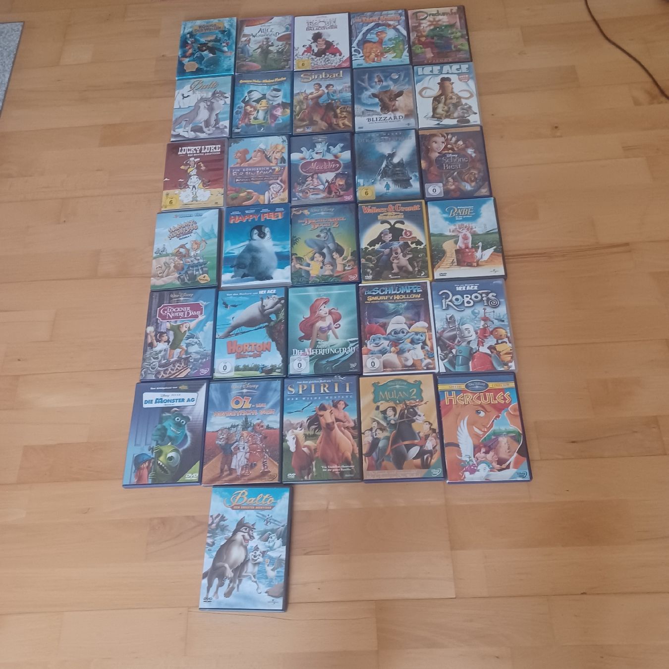 Tous les DVDs: Kinder DVD , Konvolut – D'occasion à Waldkirch par Fantasia-101