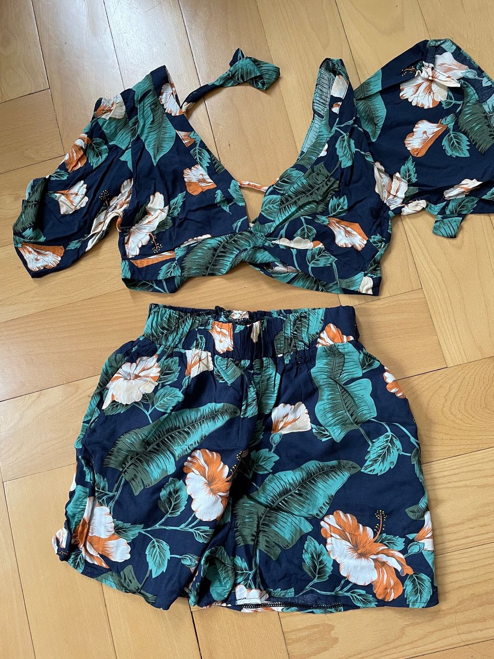 Pantaloni: Sommerhose mit passende Bluse – Nuovo (secondo la descrizione) da Basel venduto da BiancaCCC 1
